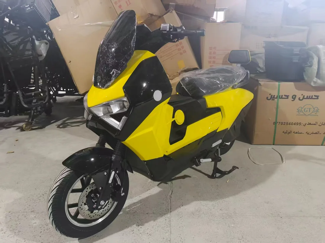 D32 High-power sport scooter
